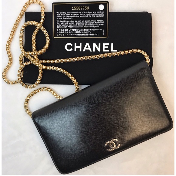 CHANEL Handbags - CERTIFIED CHANEL CAVIAR LEATHER BIFOLD WALLET
